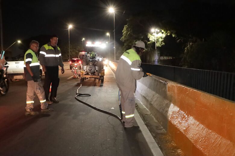 Pintura do viaduto Ryu Mizuno foi concluído nesta sexta-feira (20)