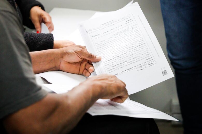 Ferraz avança na Regularização Fundiária e garante segurança jurídica a centenas de famílias