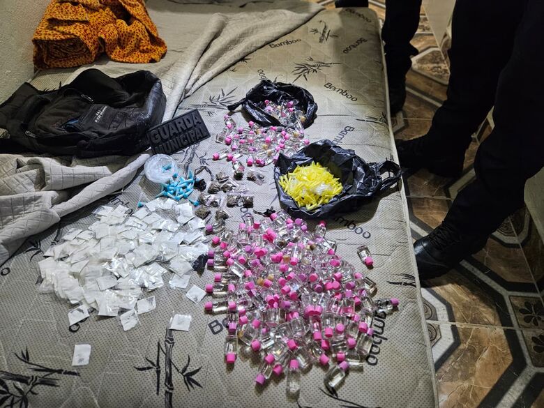 Entorpecentes foram apreendidos 