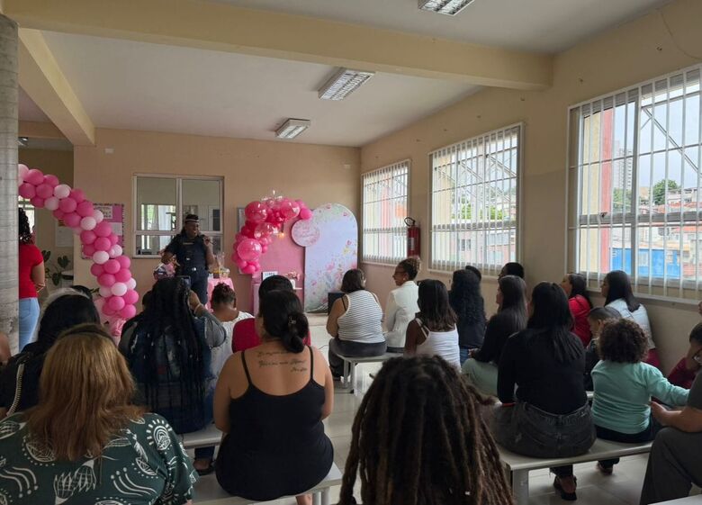 Mês da Mulher: GCM de Poá amplia ações do projeto Maria vai à Escola