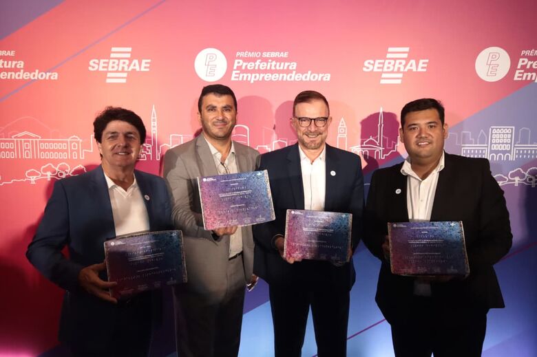 Evento recebeu representantes dos municípios consorciados, incluindo os prefeitos Luis Camargo (Arujá), presidente do Condemat+; Pedro Ishi (Suzano), vice-presidente do consórcio; Carlos Alberto Taino Júnior (Biritiba Mirim), o Inho; e Walid Ali Ha