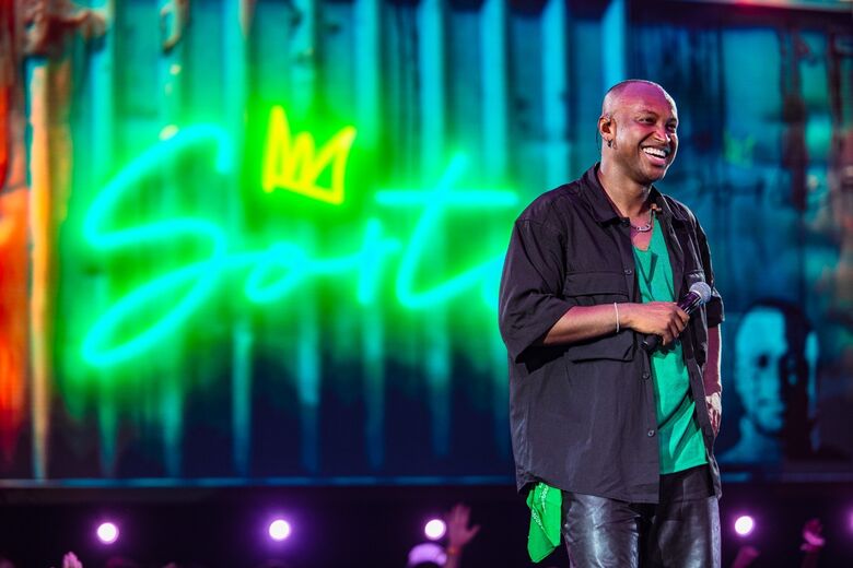 Thiaguinho é atração principal no Pagodeira Mogi Sunset