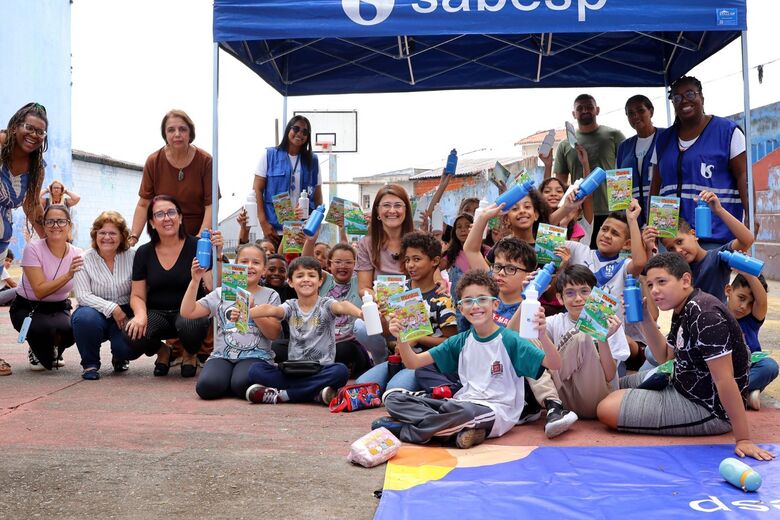 Educação de Ferraz e Sabesp realizam ação em alusão ao Dia da Água