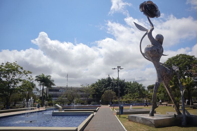 PRAÇA CIDADE DAS FLORES População opinou