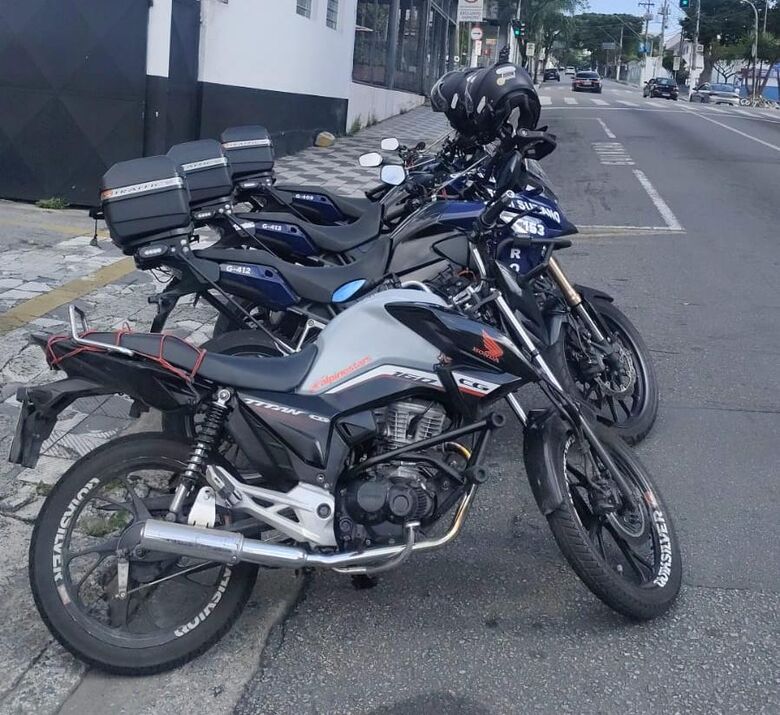 Motocicletas foram apreendidas 