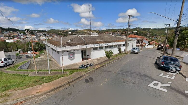 Diante dos fatos, o homem foi conduzido à Delegacia de Polícia de Salesópolis