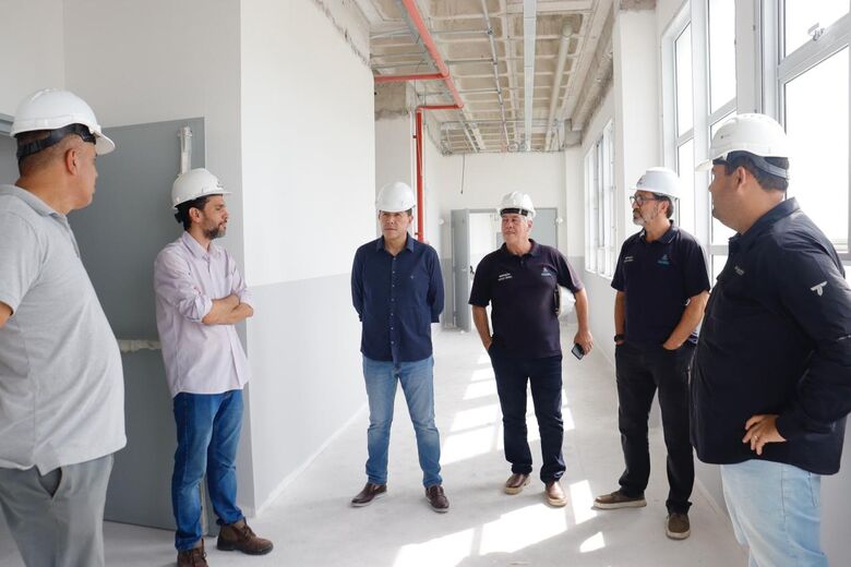 Pedro Ishi realizou uma vistoria técnica na obra do Hospital Federal