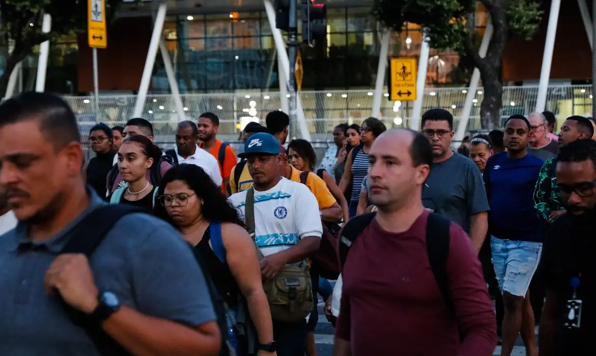 Desemprego no 1&ordm; trimestre é de 6,1%, o menor já registrado no período