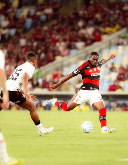 Flamengo estreia na Copa do Brasil com triunfo de 2 a 1 sobre o Vitória