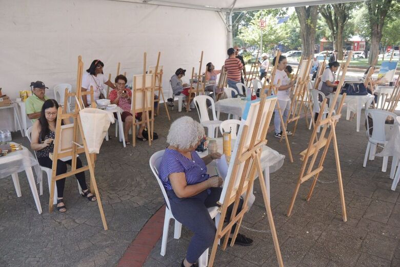Atividade do Profart ocorreu na Praça João Pessoa nesta quarta