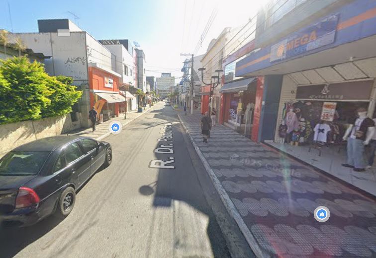 Corpo foi encontrado na rua Doutor Paulo Frontin, na área central de Mogi das Cruzes 