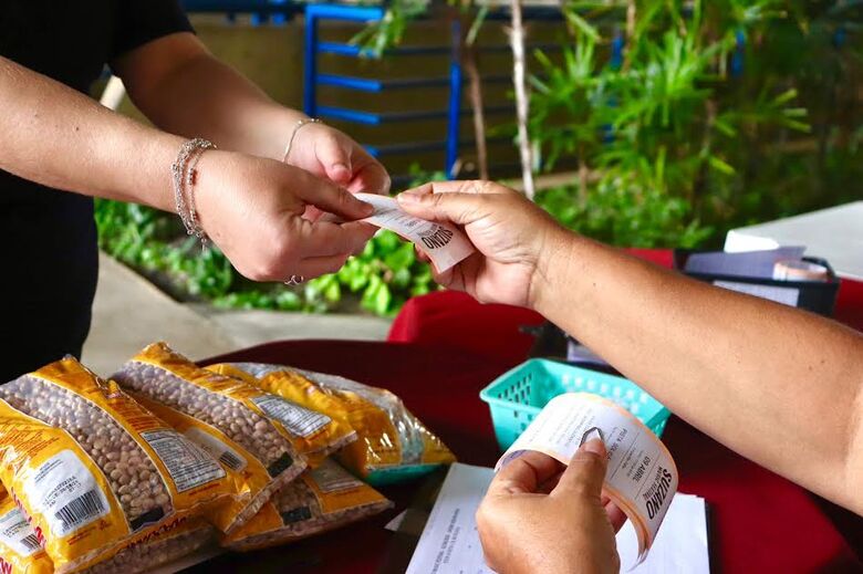 iniciativa viabiliza acesso aos shows mediante a doação de alimentos específicos