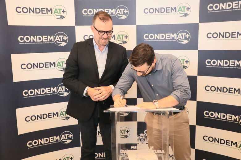 chefe do Executivo oficializou a entrada do município como a 15ª cidade integrante do consórcio