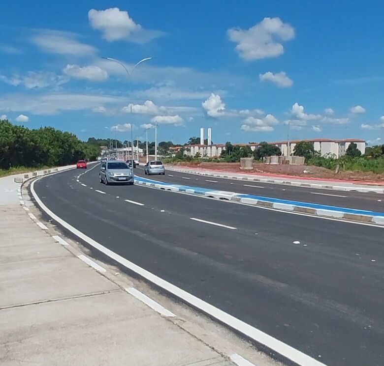 Prolongamento da Avenida Roberto Simonsen registra fluxo tranquilo no primeiro dia após inauguração