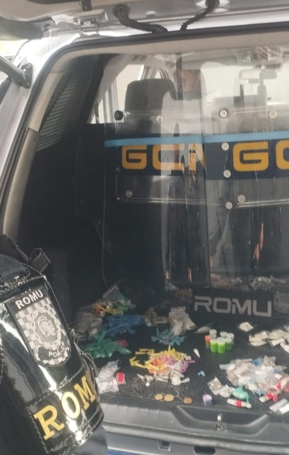 Entorpecentes foram apreendidos 