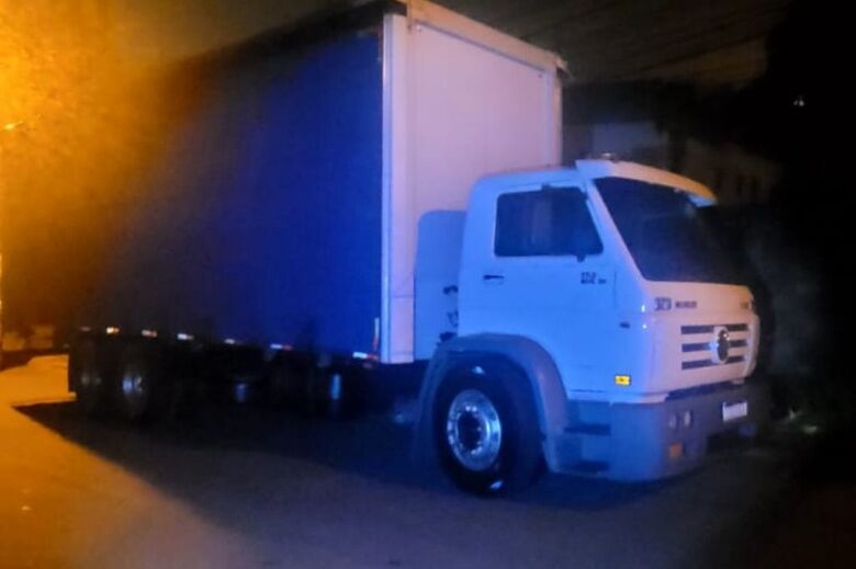 Carga de suco avaliada em R$ 80 mil é recuperada em Mogi