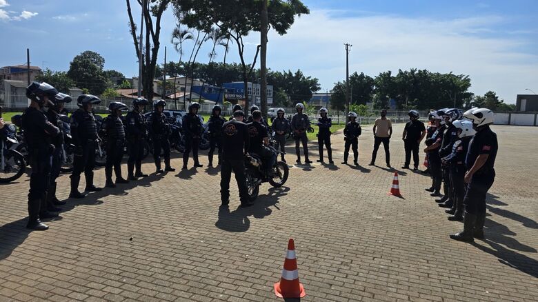 Poá promove curso de pilotagem com foco em direção preventiva para forças de segurança