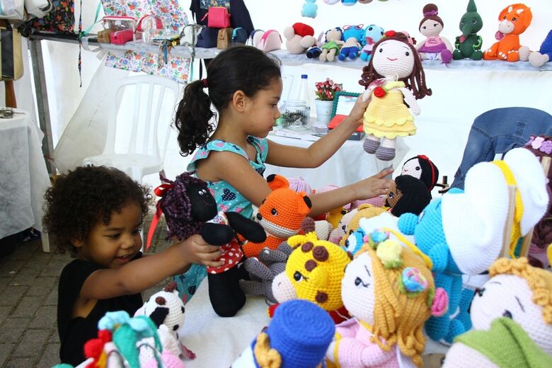 Poá realiza Feira de Economia Criativa com foco no empreendedorismo local e valorização cultural nesta sexta-feira