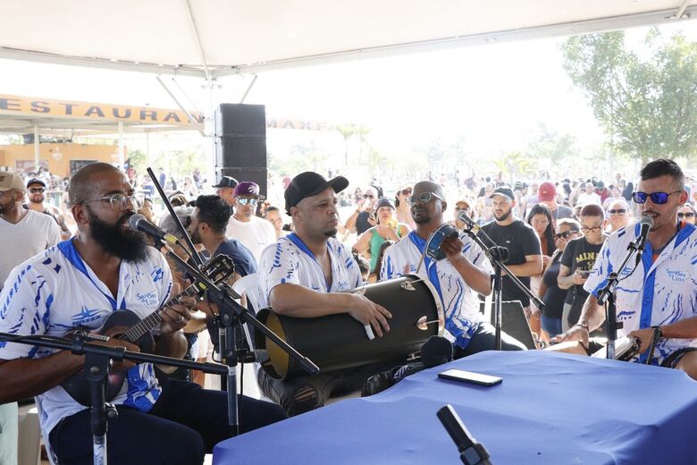 Max Feffer recebe 'Samba no Parque' com grupos convidados neste domingo (2)