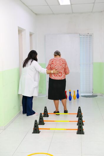 Atividade reuniu palestras, atendimentos e ações lúdicas voltadas à população