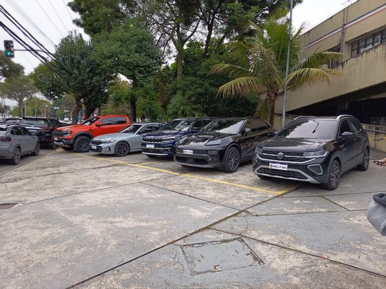 Operação do Deic combate esquema de fraudes financeiras contra idosos em São Paulo