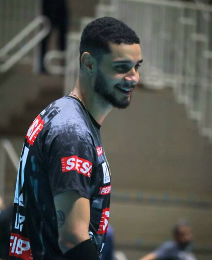 O Clube confirmou, na manhã desta segunda-feira (25/05), a chegada do ponteiro Luiz Andrada