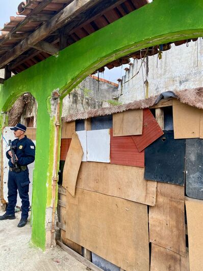 GCM de Itaquá apreende R$ 130 mil em mercadorias no Kemel; um homem foi preso