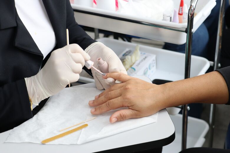 Capacitações envolvem manicure e pedicure