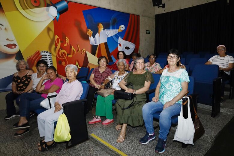Cerca de 50 idosos estiveram nessa ação, que proporciona momentos de lazer e interação fora da unidade