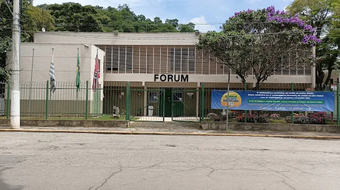Júri popular de policial acusado de matar jovem baleado em Santa Isabel é adiado 