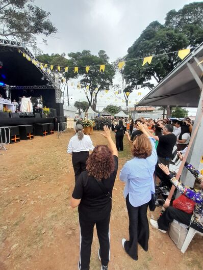  O evento recebeu cerca de 6 mil pessoas e a programação continua nos dias 2 e 3 de maio