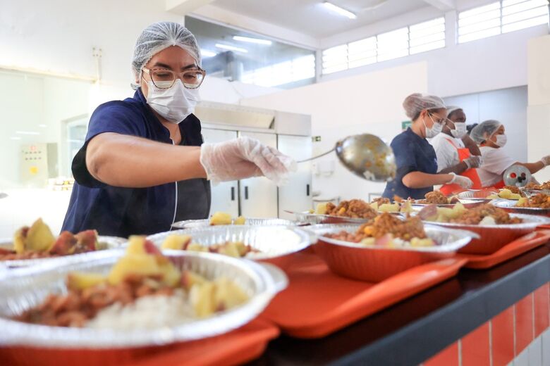 Durante a celebração do Dia das Mães no Bom Prato, as unidades vão abrir suas portas para proporcionar mais conforto aos frequentadores