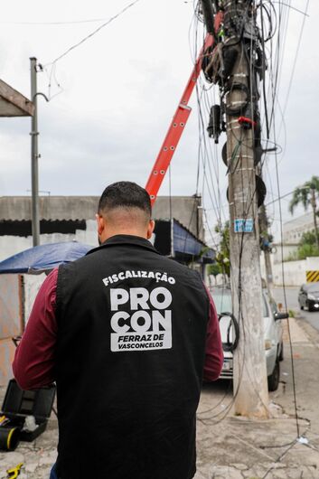 Esta iniciativa foi uma parceria entre as secretarias de Serviços Urbanos, Segurança Urbana e Defesa Civil e do Programa de Proteção e Defesa do Consumidor (PROCON) do município.