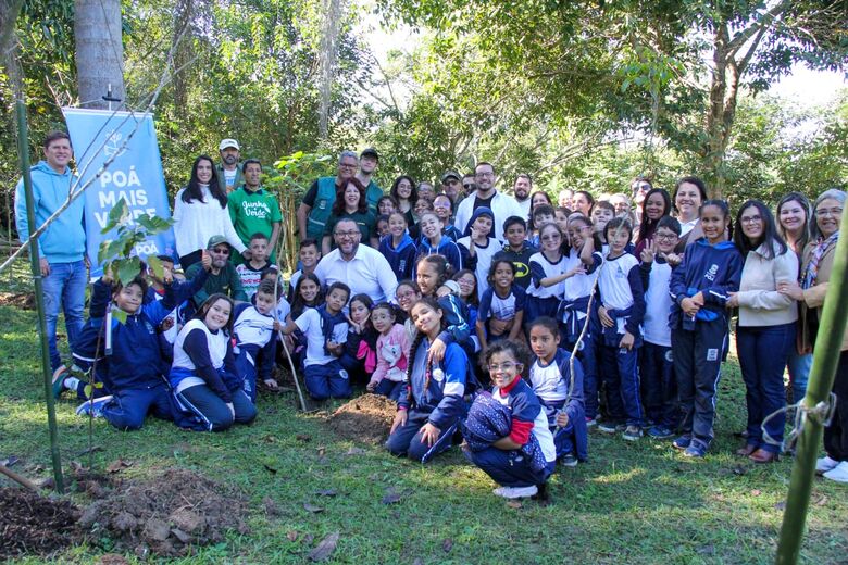 Para o prefeito Saulo Souza, o ingresso de Poá no Fundo de Ação Jovem em Clima é um passo estratégico para o futuro da cidade, pois coloca a juventude no centro das soluções para os desafios ambientais.