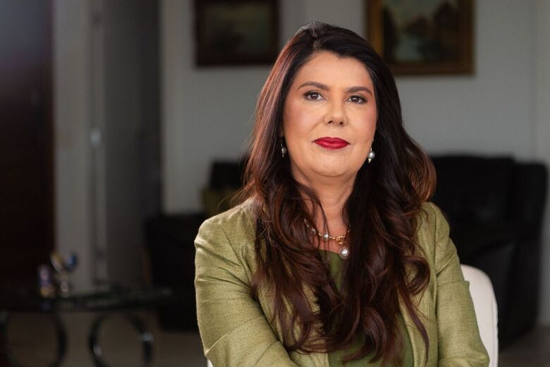Dra. Celeste Leite dos Santos 
