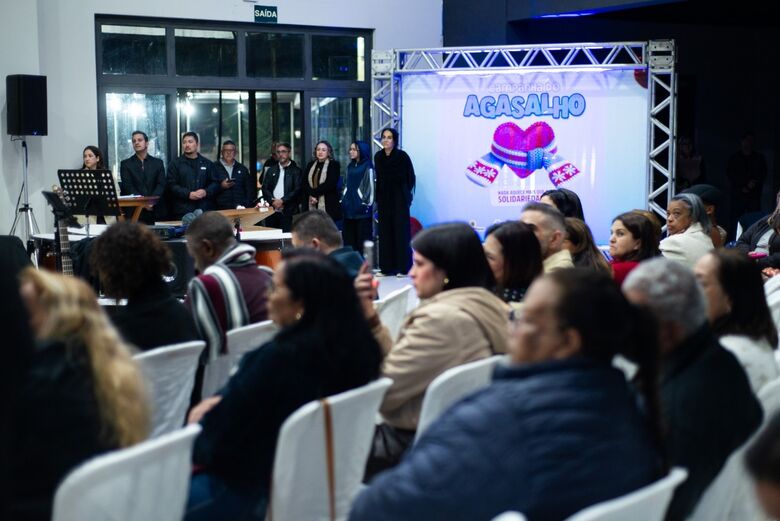  lançamento foi pontuado por entregas simbólicas que garantiram o aporte inicial de cobertores novos para o estoque do Fundo Social