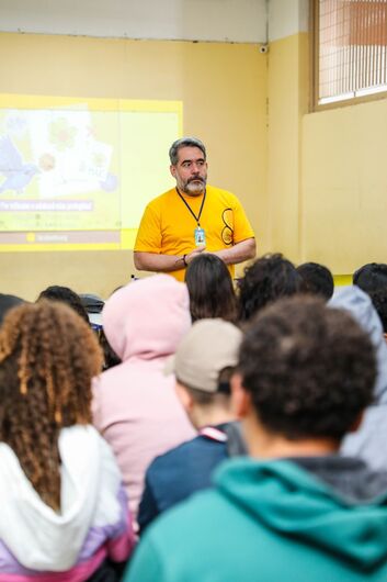 A atividade foi realizada na Escola Estadual Martha Calixto Cazagrande