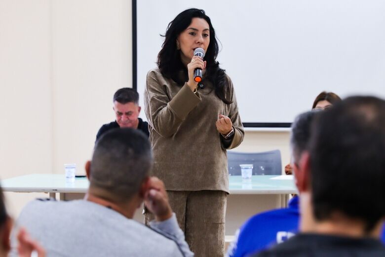 a prefeita de Ferraz de Vasconcelos, Priscilla Gambale estava presente no evento
