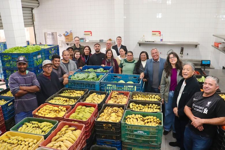 Secretário acompanha visita de representante de programa federal de segurança alimentar