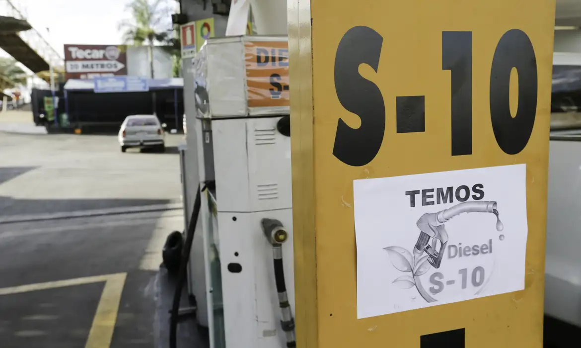 O ajuste nos seus preços de venda de óleo diesel valem a partir desta terça-feira (2)