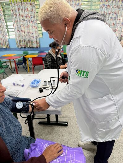 Iniciativa promovida pela Secretaria de Saúde de Suzano levou consultas, vacinação, exames e diversos serviços gratuitos aos moradores da região da Fazenda Aya