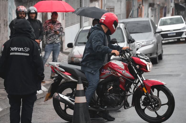 Transporte prepara vias do Parque Santa Rosa para exames práticos de moto do Detran