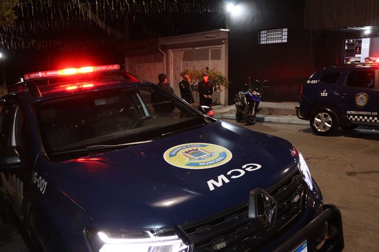 GCM, Fiscalização de Posturas e Transporte promovem 'Operação Copa Segura' no Jardim Colorado