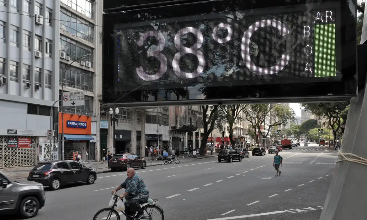 o inverno deverá ter temperaturas mais elevadas no Brasil