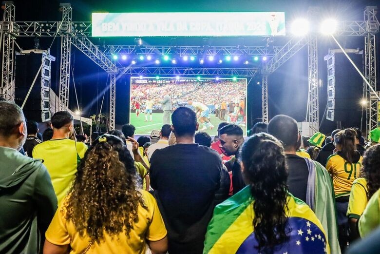 Ferraz, Poá e Itaquá montaram telões para receber torcedores na estreia da seleção