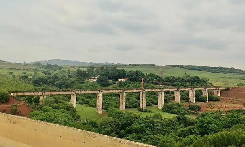 Jovem morreu após salto sem corda