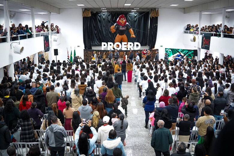 Mais de 600 alunos participaram da Formatura do Proerd em Ferraz de Vasconcelos
