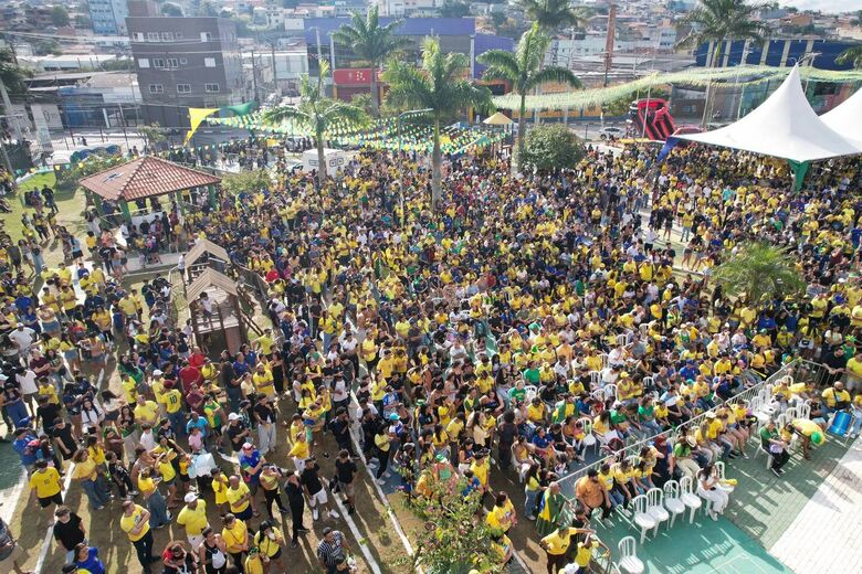 Mais de 5 mil pessoas acompanham o quarto jogo do Brasil na Copa do Mundo 2026 em Ferraz