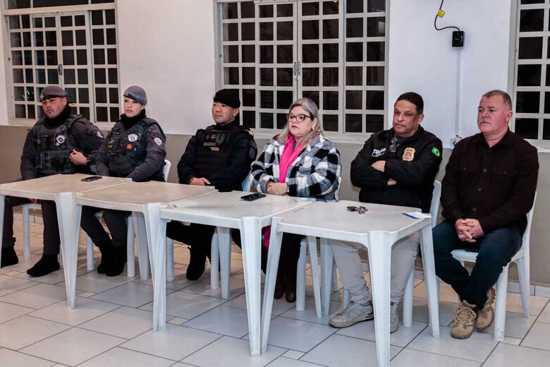 Furtos de fios e uso de entorpecentes à luz do dia são pautas de reunião do Conseg