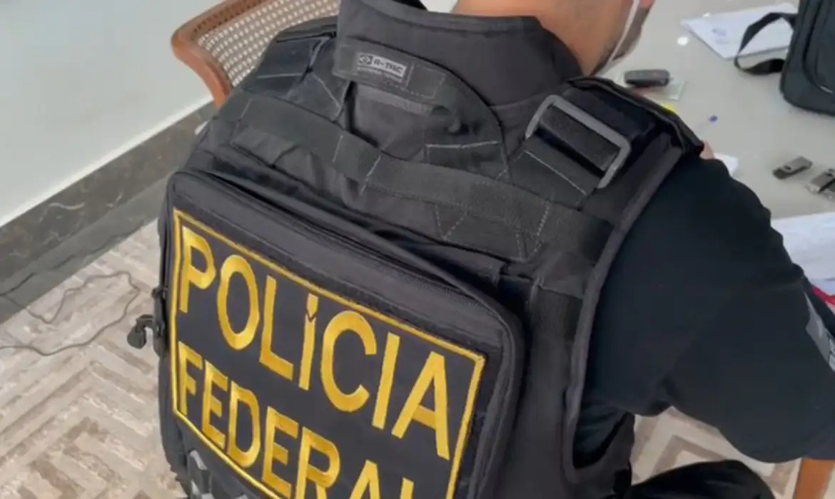 Operação para executar 274 mandados judiciais expedidos contra suspeitos de integrar facções criminosas em 16 estados brasileiros